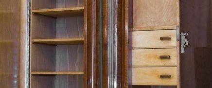 ESTANTE DE LIVROS - VITRINE