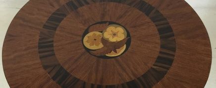 MESA DE CAFÉ E MESAS PEQUENAS