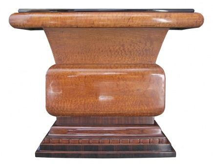 Consola