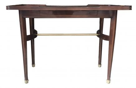   Table ( 4 / 6 personnes ) 