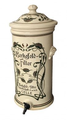 .Filtre à eau  ( Berkefeld Filter Gesellschaft G.M.B.H Celle)